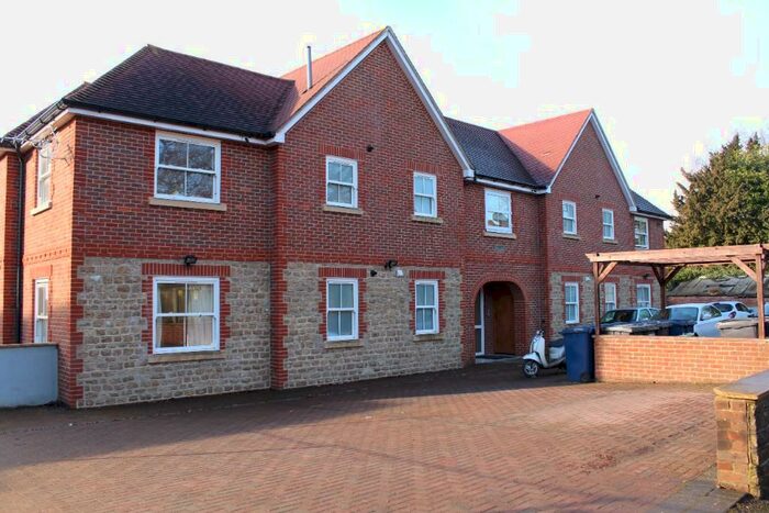 2 Bedroom Apartment To Rent In Frith Hill Road, Godalming, Surrey, GU7