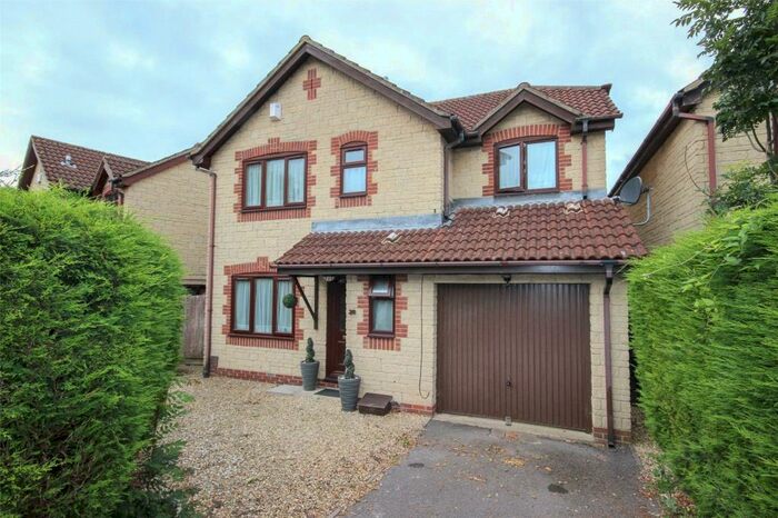 4 Bedroom Detached House To Rent In The Park, Bradley Stoke, Bristol, BS32