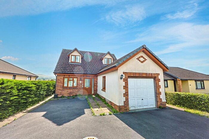 3 Bedroom Detached House For Sale In A Golwg Y Mynydd, Llangadog, Dyfed, SA19