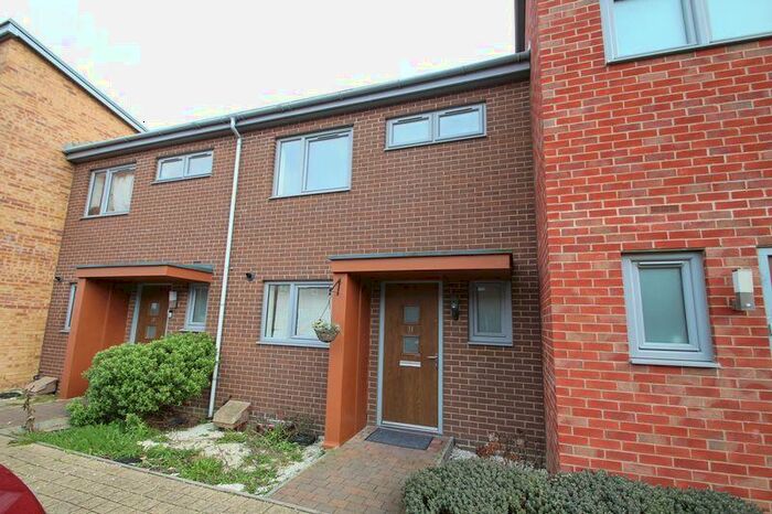 2 Bedroom Terraced House To Rent In Rainbow Gardens, Dartford, DA1
