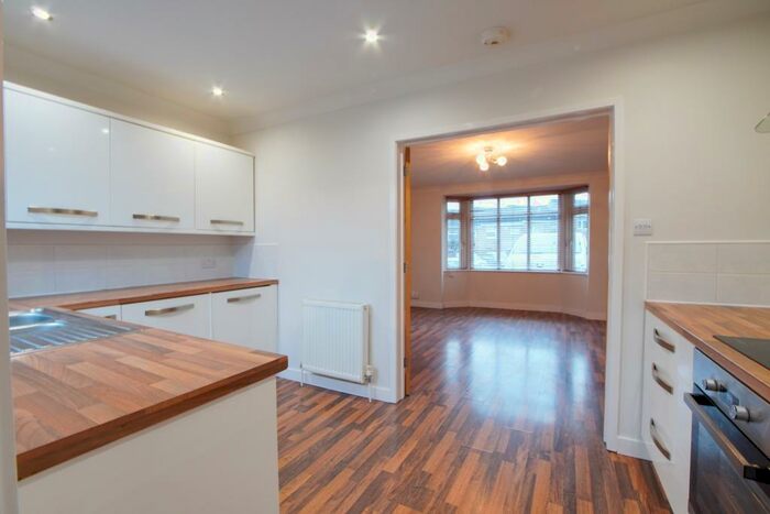 3 Bedroom Semi-Detached House To Rent In Courtney Way, Kingswood, Bristol, BS15