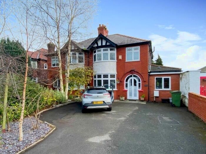 3 Bedroom Semi-Detached House To Rent In Prescot Road, St. Helens, WA10