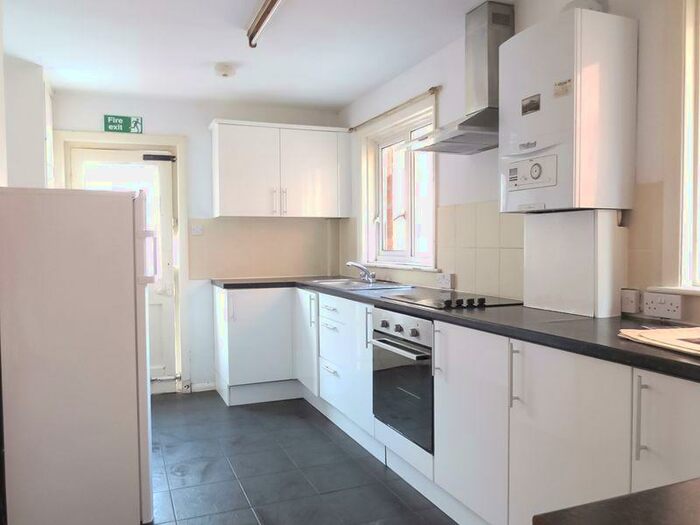 3 Bedroom Semi-Detached House To Rent In Coldean Lane, Brighton, BN1