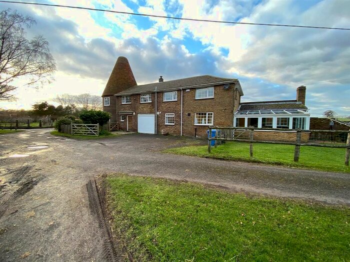 3 Bedroom Detached House To Rent In Wormdale Hill, Newington, Sittingbourne, ME9