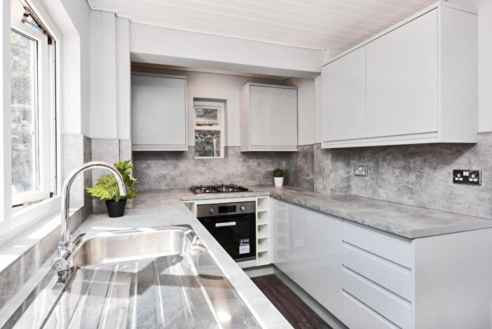 4 Bedroom Terraced House To Rent In Lorne Road, Bath, BA2