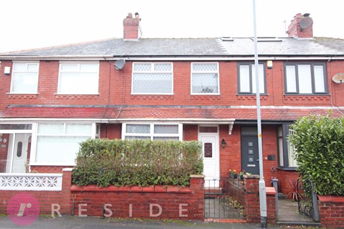 2 Bedroom Terraced House For Sale In Jowett Street, Watersheddings, Oldham, OL1
