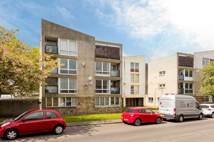 2 Bedroom Flat For Sale In E Newbigging, Musselburgh, EH21