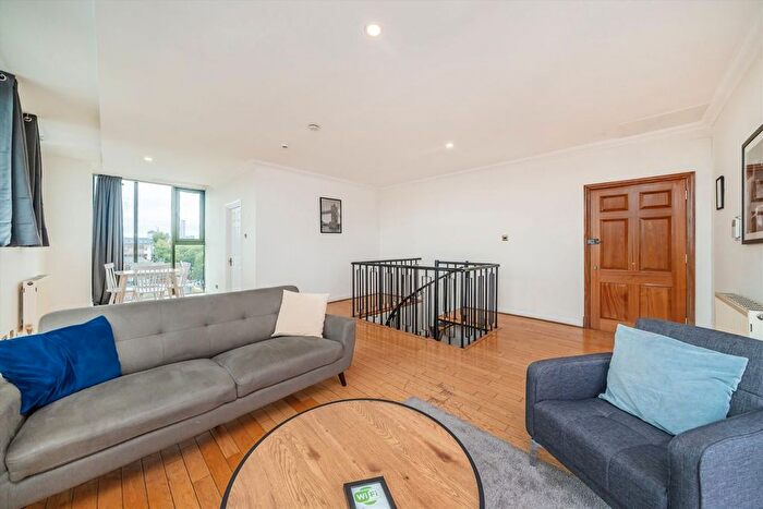 2 Bedroom Flat To Rent In Herbal Hill, Farringdon, EC1R