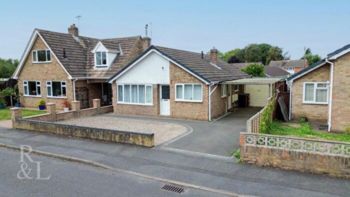 3 Bedroom Detached Bungalow For Sale In Masefield Close, Measham, DE12