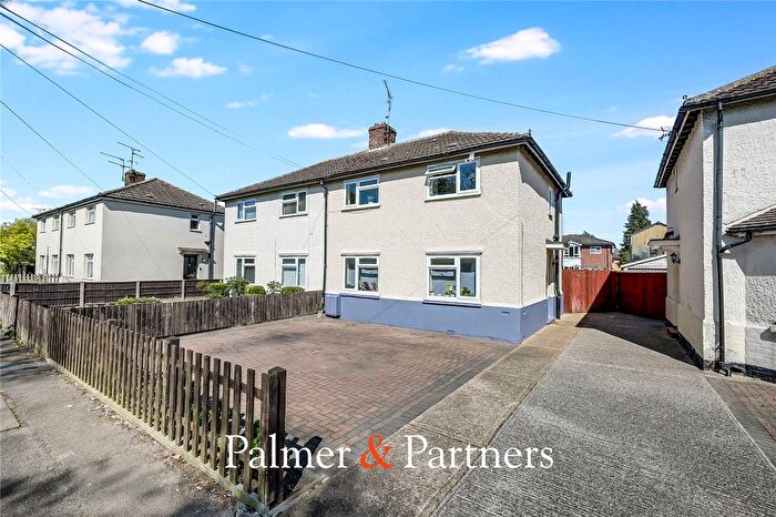 3 Bedroom Semi Detached House For Sale In North Avenue, Chelmsford, Essex, CM1