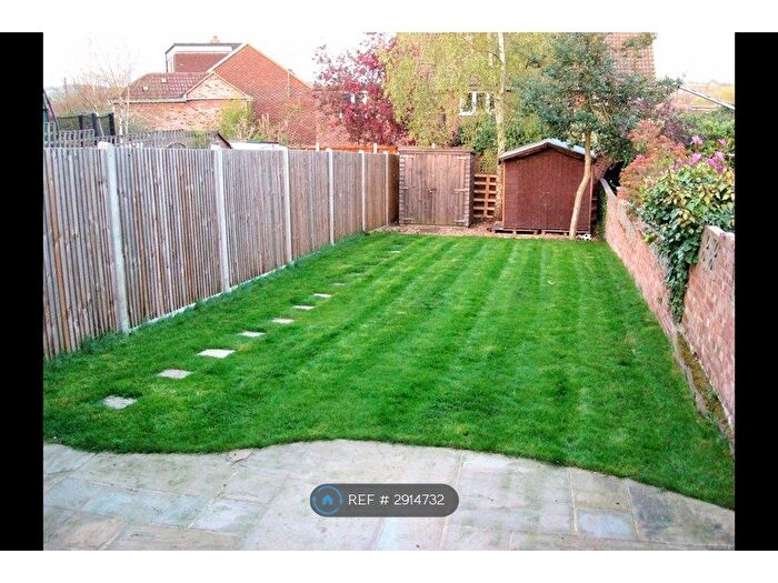2 Bedroom Bungalow To Rent In Main Road, Sutton At Hone, DA4