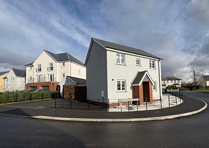 3 Bedroom Detached House For Sale In Honeysuckle Drive, Tavistock..., PL19