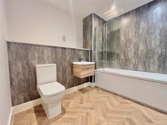 2 Bedroom Apartment To Rent In Crosby Road North, Waterloo, Liverpool, L22