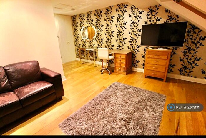 8 Bedroom Terraced House To Rent In Osborne Avenue, Newcastle Upon Tyne, NE2