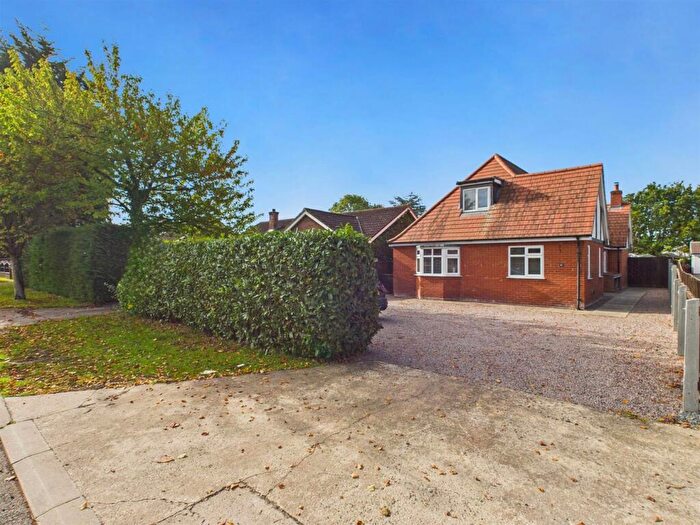 4 Bedroom Detached Bungalow For Sale In King Edward Road, Woodhall Spa, LN10