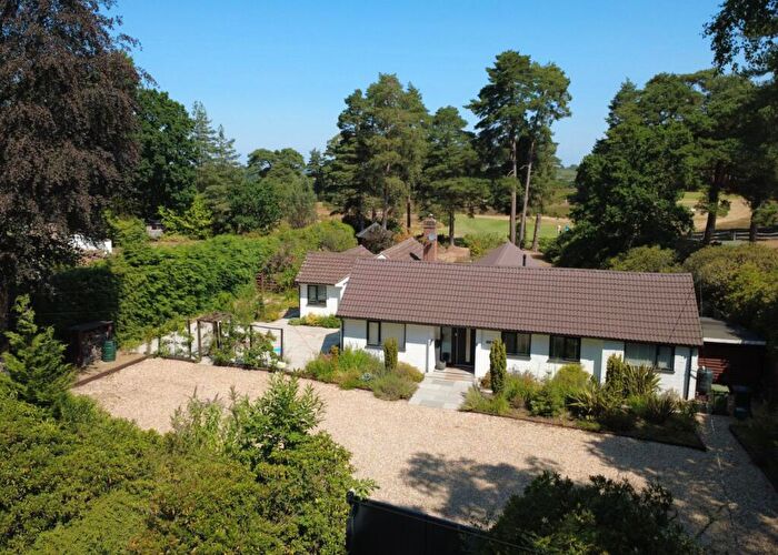3 Bedroom Bungalow For Sale In Littleworth Road, The Sands, Farnham, Surrey, GU10