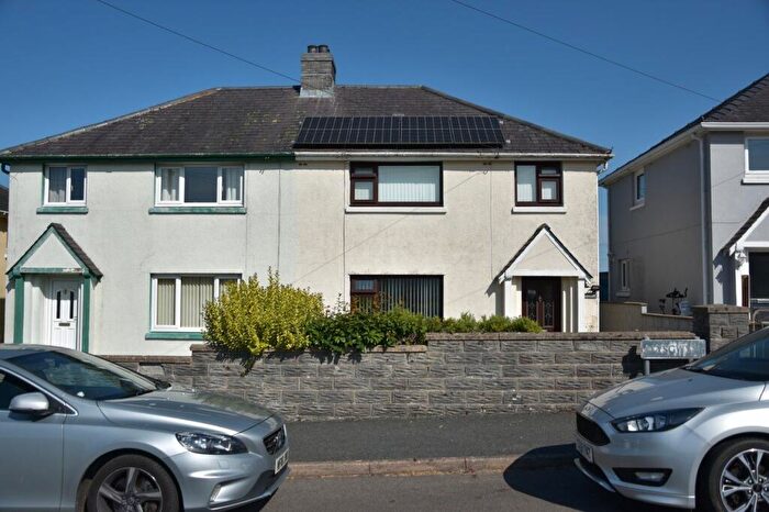 3 Bedroom Semi-Detached House For Sale In Erw Lon, Llysgwyn, SA44