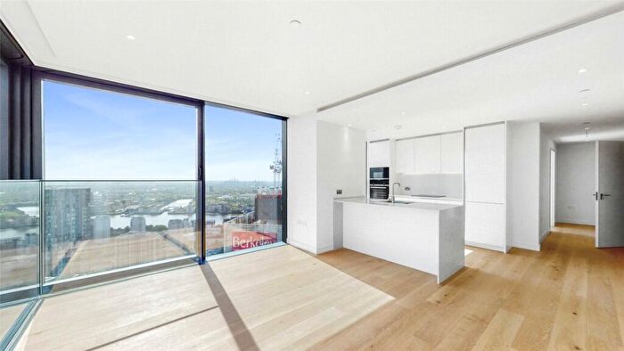 1 Bedroom Flat To Rent In Hampton Tower, London, E14