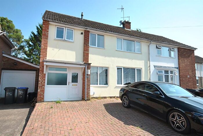 4 Bedroom Semi-Detached House For Sale In Grange Avenue, Northampton, NN5