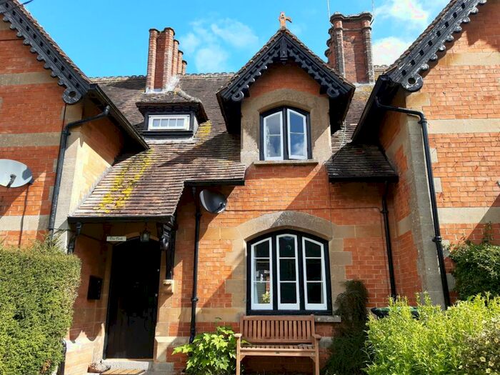 2 Bedroom Terraced House To Rent In Iwerne Minster, DT11