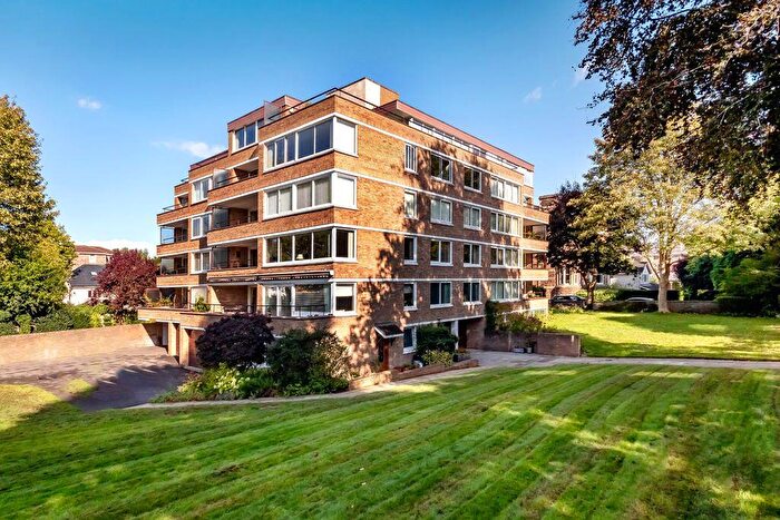 2 Bedroom Apartment For Sale In The Avenue | Sneyd Park, BS9