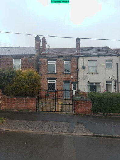 2 Bedroom End Of Terrace House To Rent In Mount Pleasant, Leeds, LS10