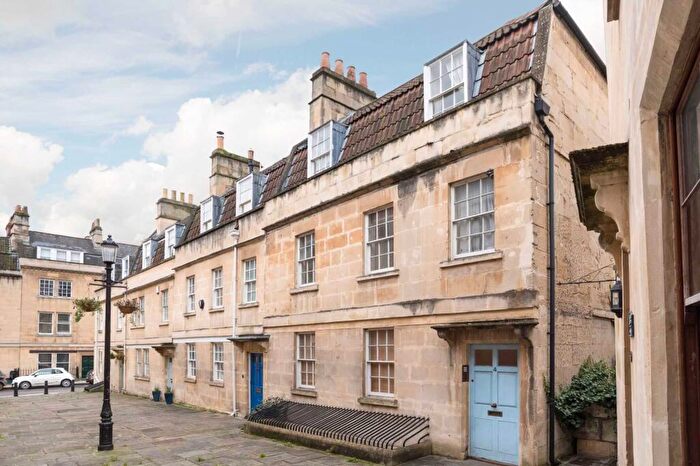 2 Bedroom Apartment To Rent In St. Ann`s Place, BA1