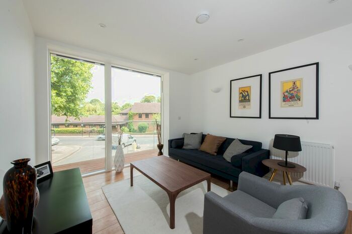 1 Bedroom Flat To Rent In Sotherby Court, Sewardstone Road, London, London, E2