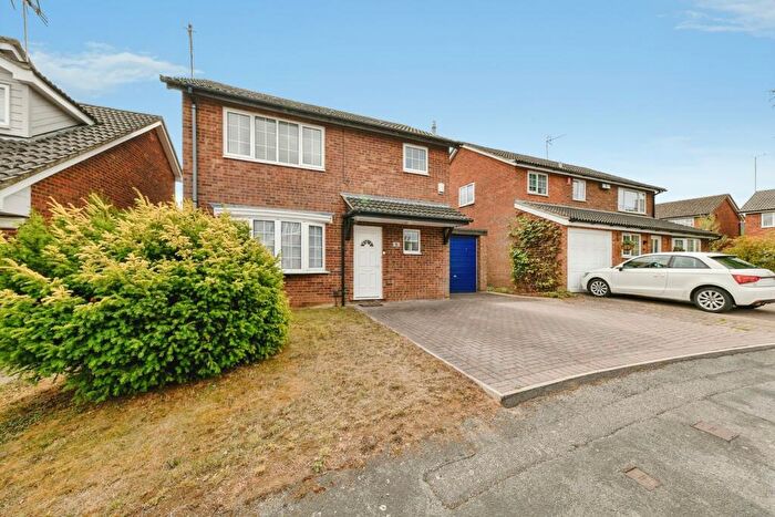 3 Bedroom Detached House For Sale In Hardwick Close, Stevenage, Hertfordshire, SG2