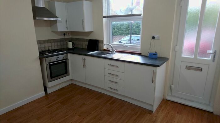 2 Bedroom Terraced House To Rent In Pot House Lane, Stocksbridge, Sheffield, S36