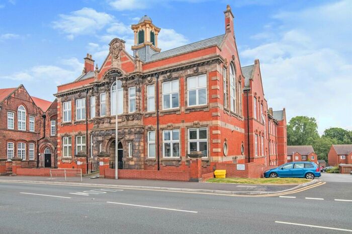 1 Bedroom Apartment To Rent In Crocketts Lane, Smethwick, Birmingham, B66