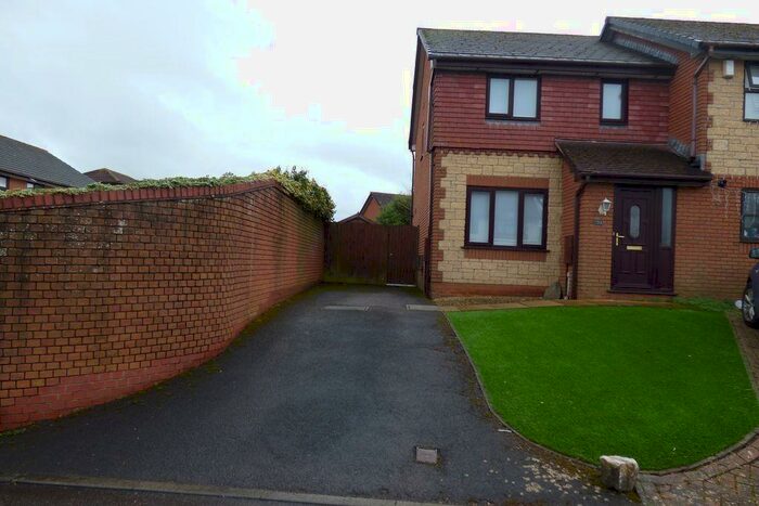 3 Bedroom End Of Terrace House To Rent In Chubb Close, Barrs Court, Bristol, BS30