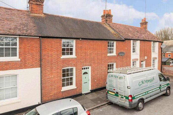 3 Bedroom Character Property To Rent In Mayotts Road, Abingdon, OX14