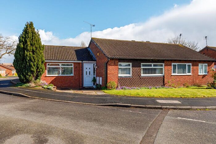 2 Bedroom Semi-Detached Bungalow For Sale In Hughes Close, Warwick, CV34