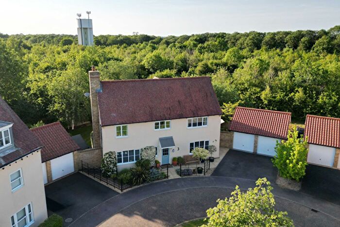 5 Bedroom Detached House For Sale In The Grove, Great Cambourne, CB23