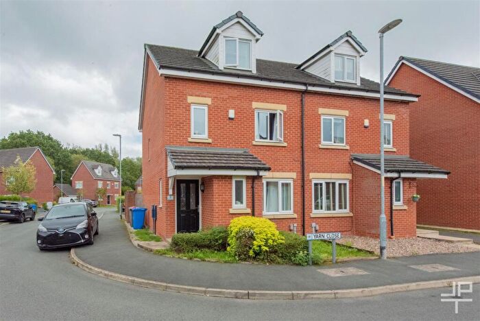4 Bedroom Semi Detached House To Rent In Yarn Close, Worsley, Manchester, M28