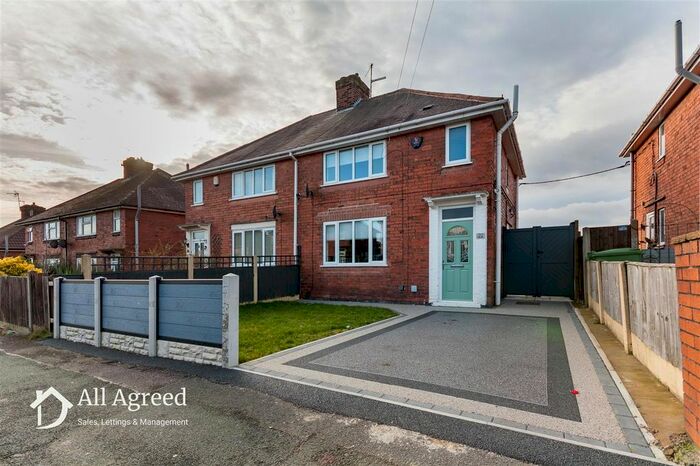 3 Bedroom Semi-Detached House To Rent In Fearn Avenue, Ripley, DE5