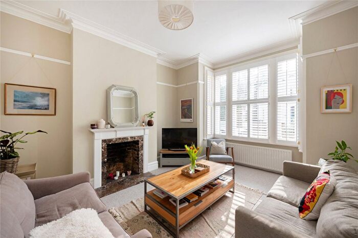 1 Bedroom Flat For Sale In Crescent Lane, SW4