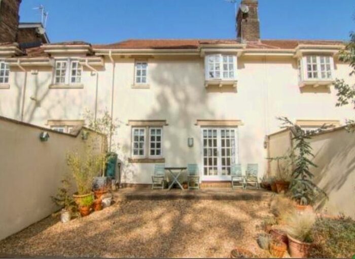 2 Bedroom Property To Rent In Michaelston-Y-Fedw, Cefn Mably Park, Cardiff, CF3