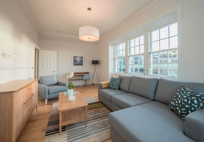 2 Bedroom Flat To Rent In Corstorphine Road, Edinburgh, EH12