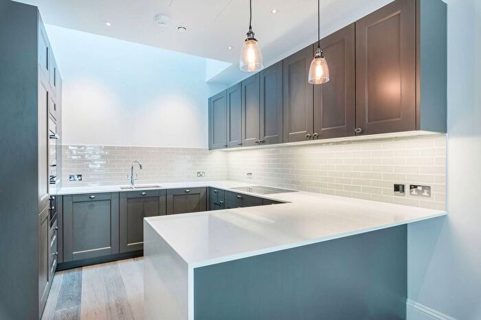 3 Bedroom Terraced House To Rent In Radnor Walk, Chelsea, London, SW3