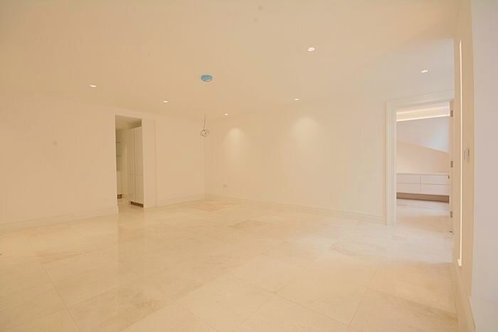 2 Bedroom Flat To Rent In Harley Sreet, London, W1G
