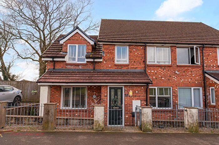 3 Bedroom Semi Detached House For Sale In Folly Road, Trevethin, NP4