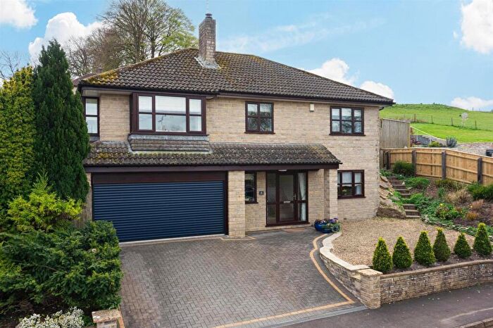 4 Bedroom Detached House For Sale In Manor Grove, Martinstown, DT2