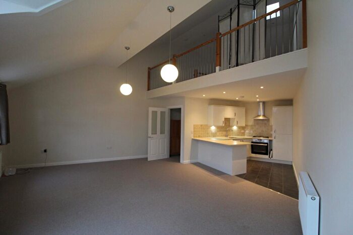 Studio To Rent In Falcon Drive, Mudeford, Christchurch, BH23