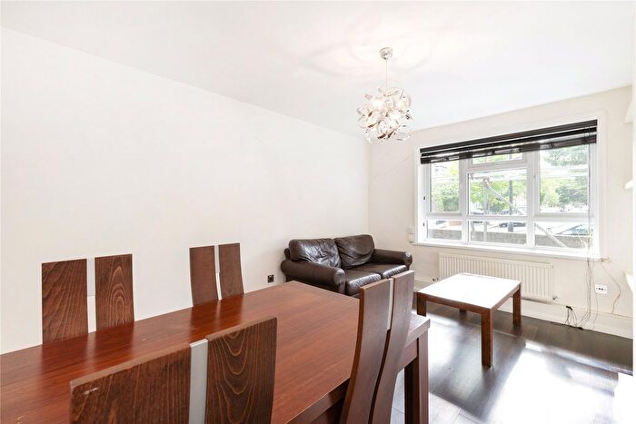 1 Bedroom Flat To Rent In Carlton Road, Chiswick, London, W4