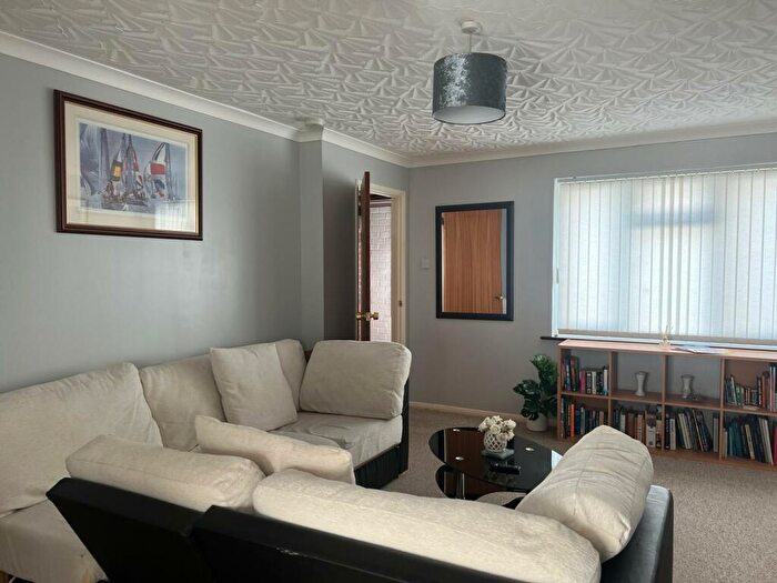 3 Bedroom House To Rent In Harbour View Court, Cowes, PO31