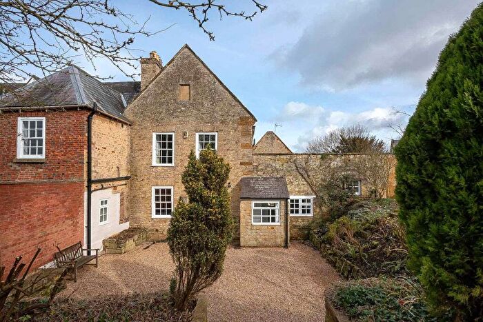 5 Bedroom House To Rent In B High St, Great Houghton, Northampton, NN4