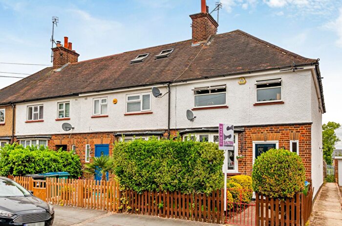 4 Bedroom End Terrace House For Sale In Church Road, Nascot Wood, Watford, WD17
