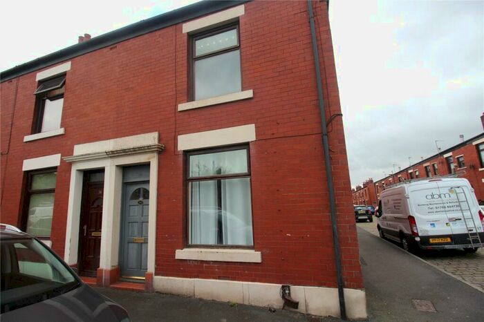 3 Bedroom End Of Terrace House To Rent In Hillcrest Road, Castleton, Rochdale, OL11